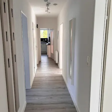 Grosszuegige 3 Zkb Mit 80m² * Βίλχελμσχαφεν