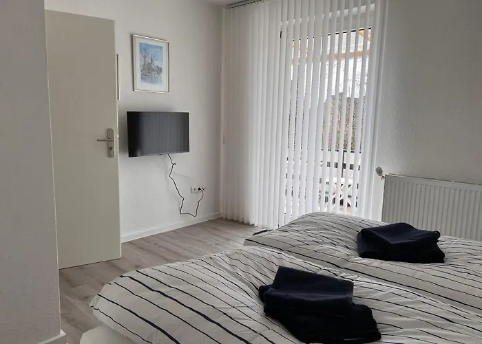 Grosszuegige 3 Zkb Mit 80m² * فيلهلمسهافن